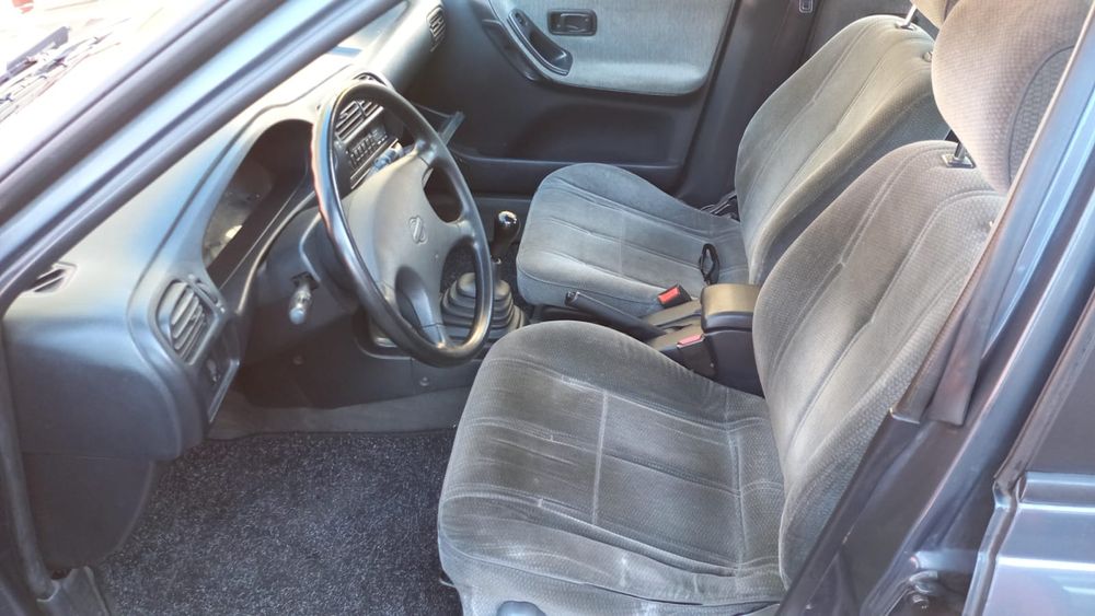 Nissan Sunny Impéc