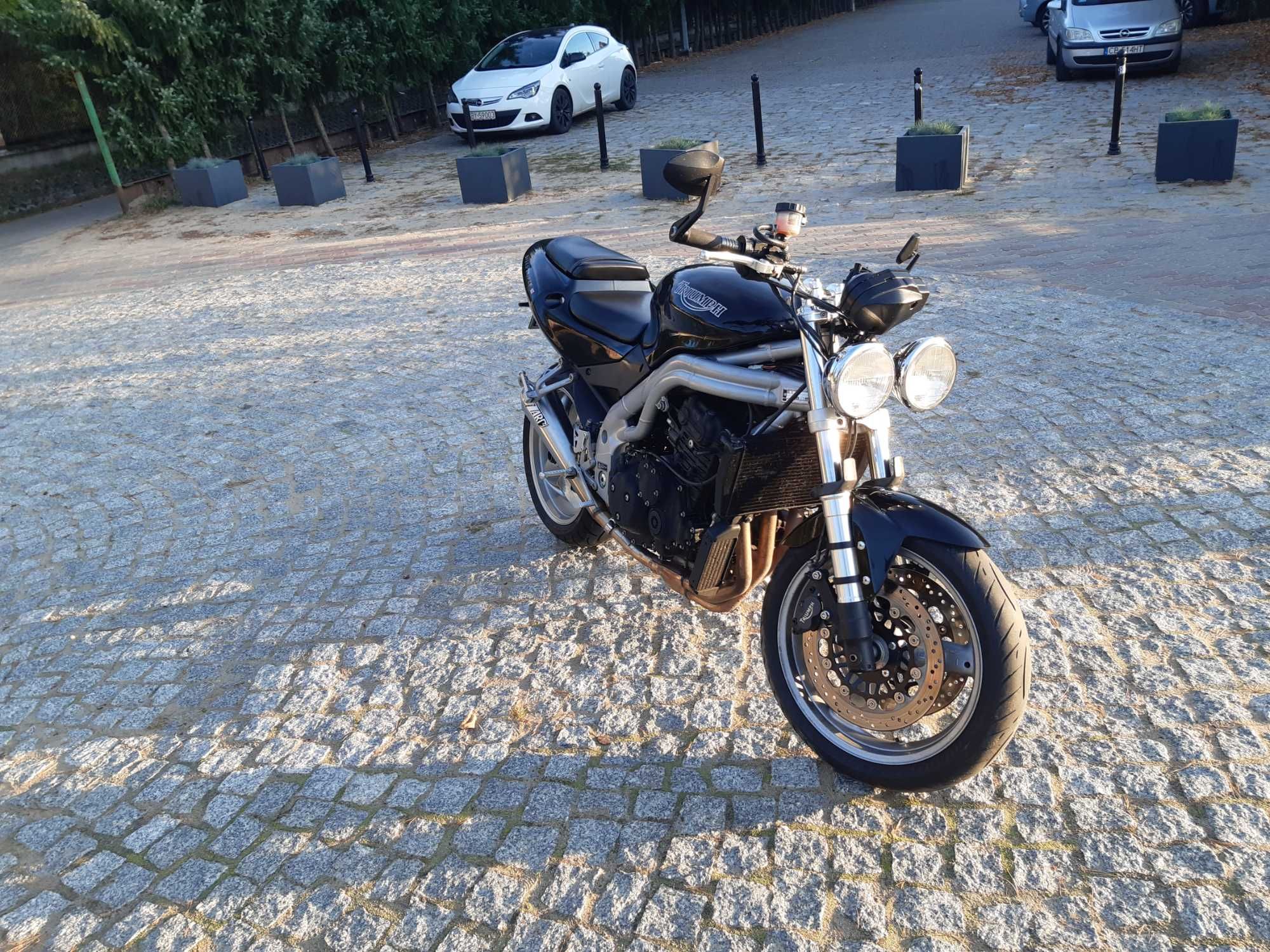 Triumph Speed Triple 955i 2002r