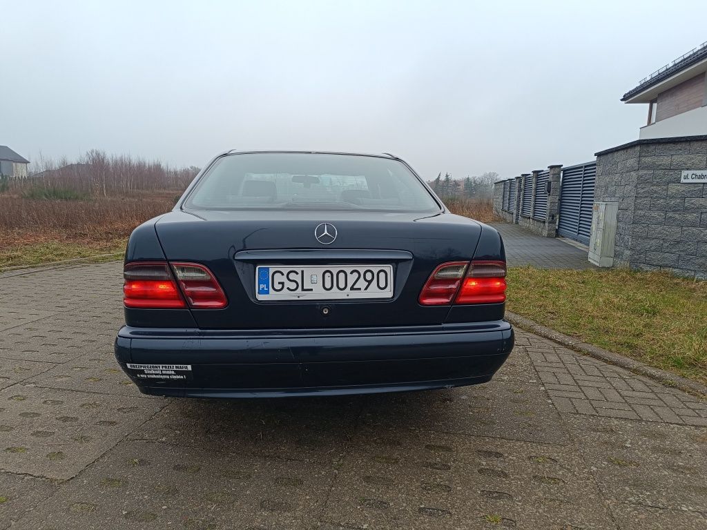 Gustowny klasyk Mercedes w210 e-klasa 2,2cdi automat,skóry,tanio!!!