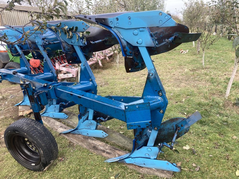 Оборотний плуг RABE WERK як lemken