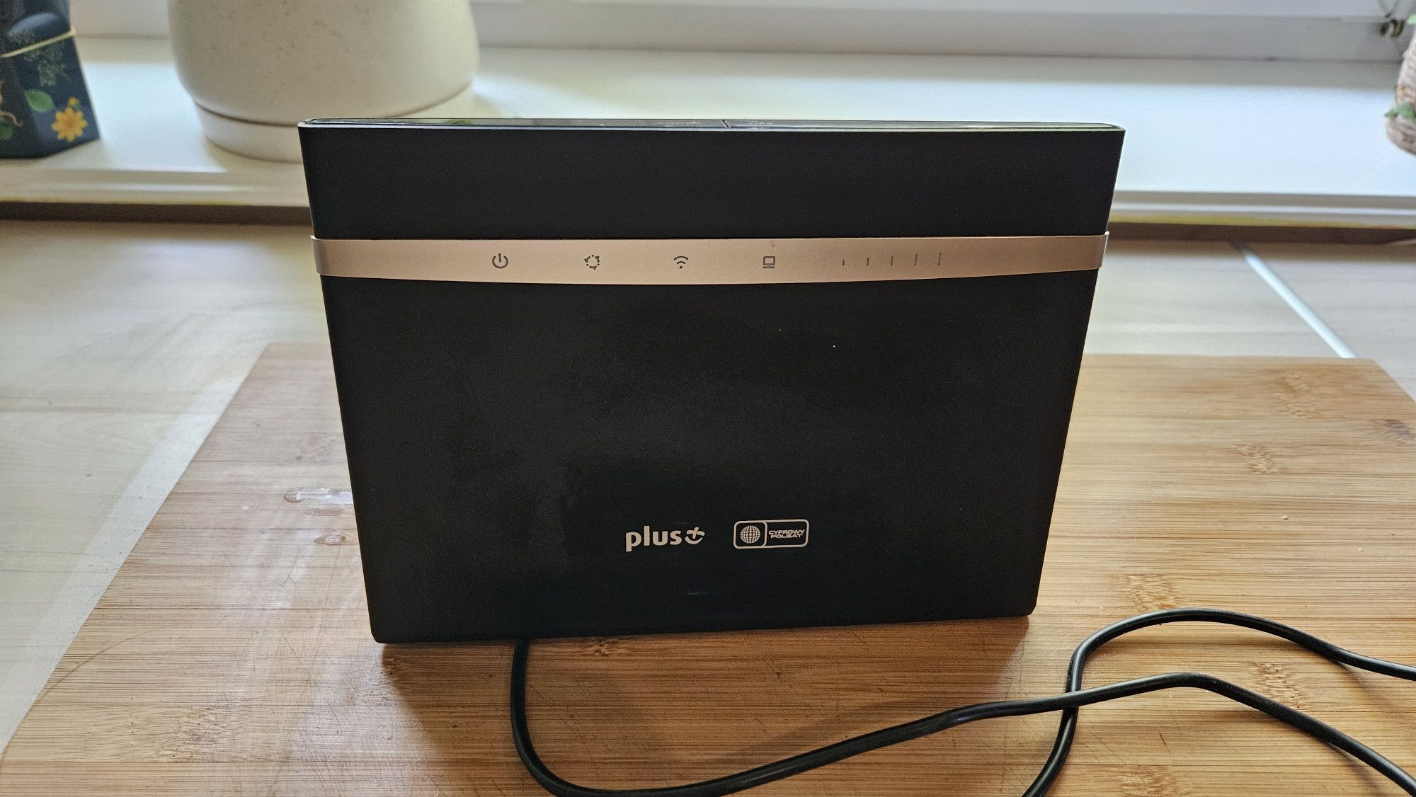 Router Huawei Model B525s-23a