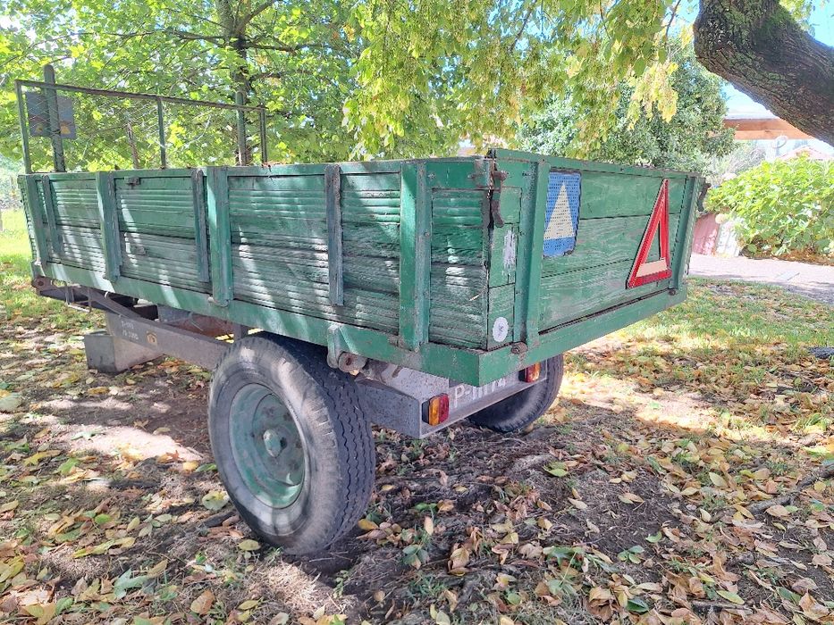 Atrelado agrícola Tribasculante 5000 kg