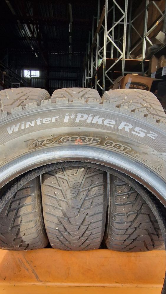 Зимова гума Hankook Winter I*Pike RS2 175/65 R15 комплект