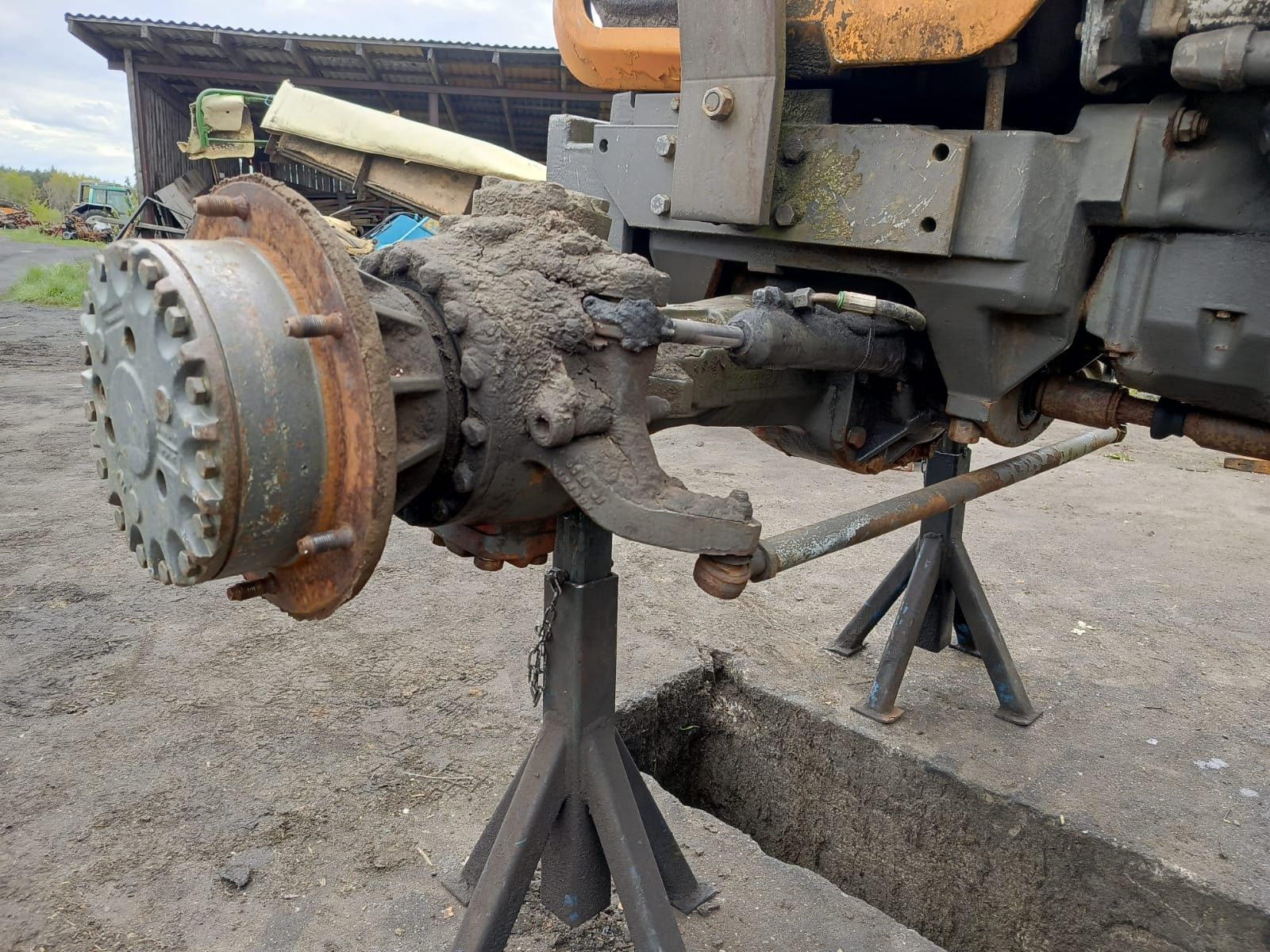 Części do przedniego napędu Renault 70.34/ 80.34/ 90.34 itp