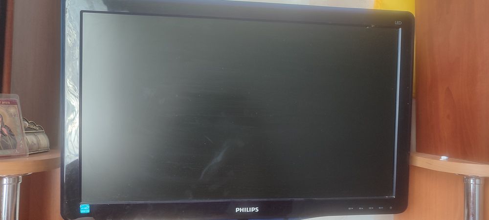 Продам комп'ютерний монітор