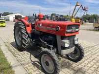 Ciągnik rokniczy Massey Ferguson MF135 sadowniczy