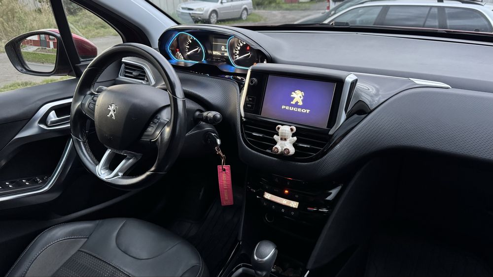 Peugot 2008, zadbane auto, pierwsza właścicielka