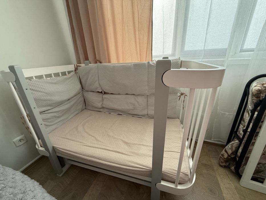 Дитяче ліжеко з маятником та комод-пеленатор