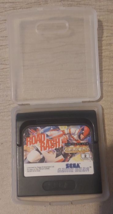 Game Gear Road Rash com caixa protetora.