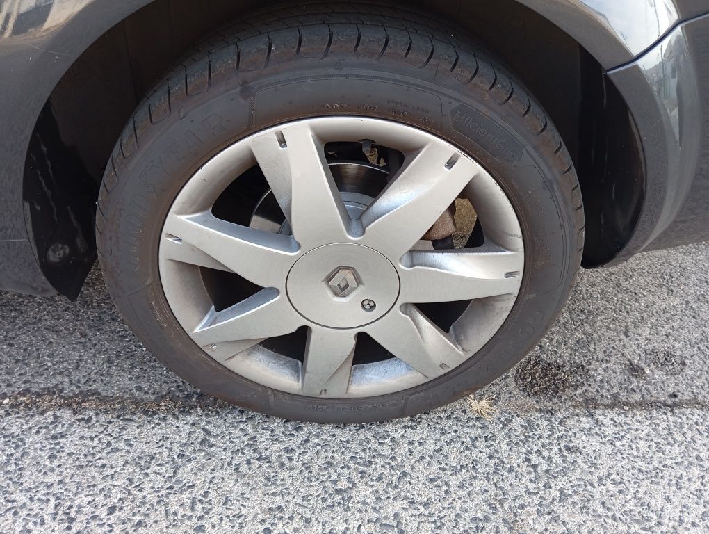 Renault Megane 2006 DCI ¹⁰⁵CV aceito trocas