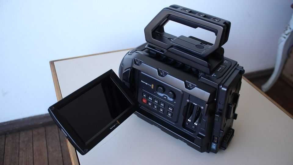 Blackmagic Ursa Mini 4.6k (EF) + Accesories