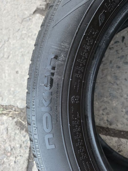 Шини зимові 235/55/r17, Nokian WRA4.