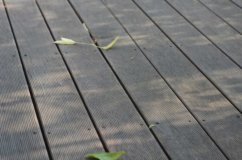 Deska tarasowa DĘBOWA ryflowana