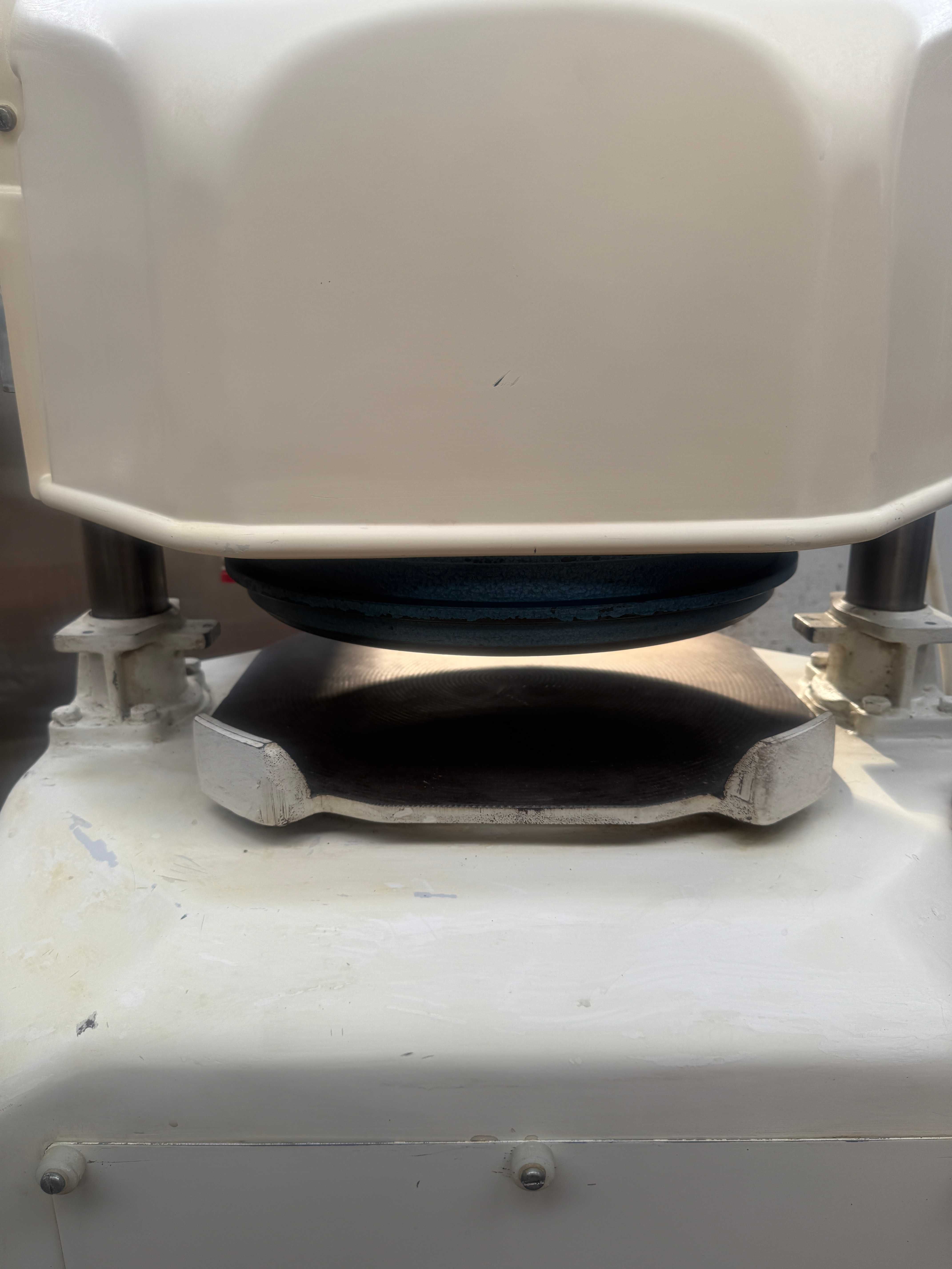 Dzielarko-zaokrąglarka Record Automat, Rotamat WP