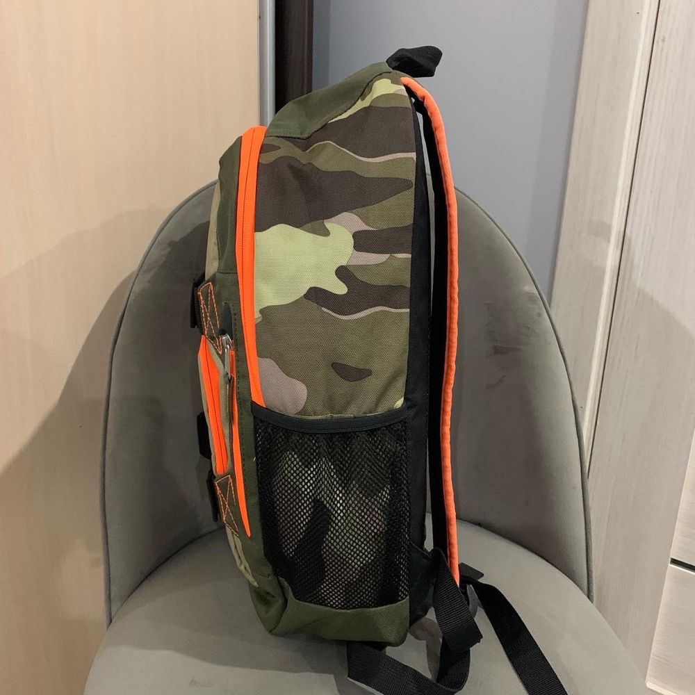 Новий рюкзак Oakley 22 L