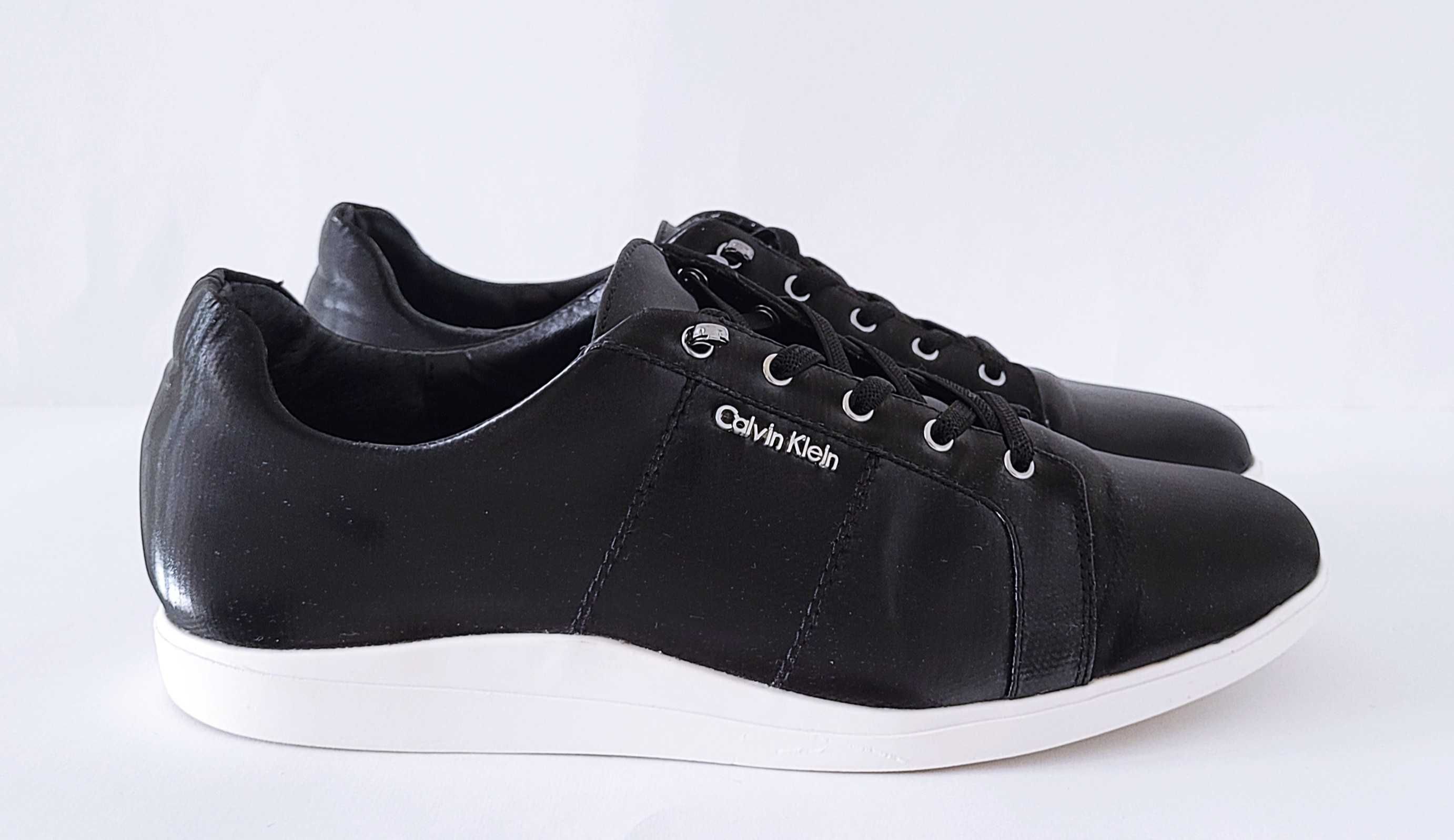 Czarne sneakersy Calvin Klein Sharleen 37