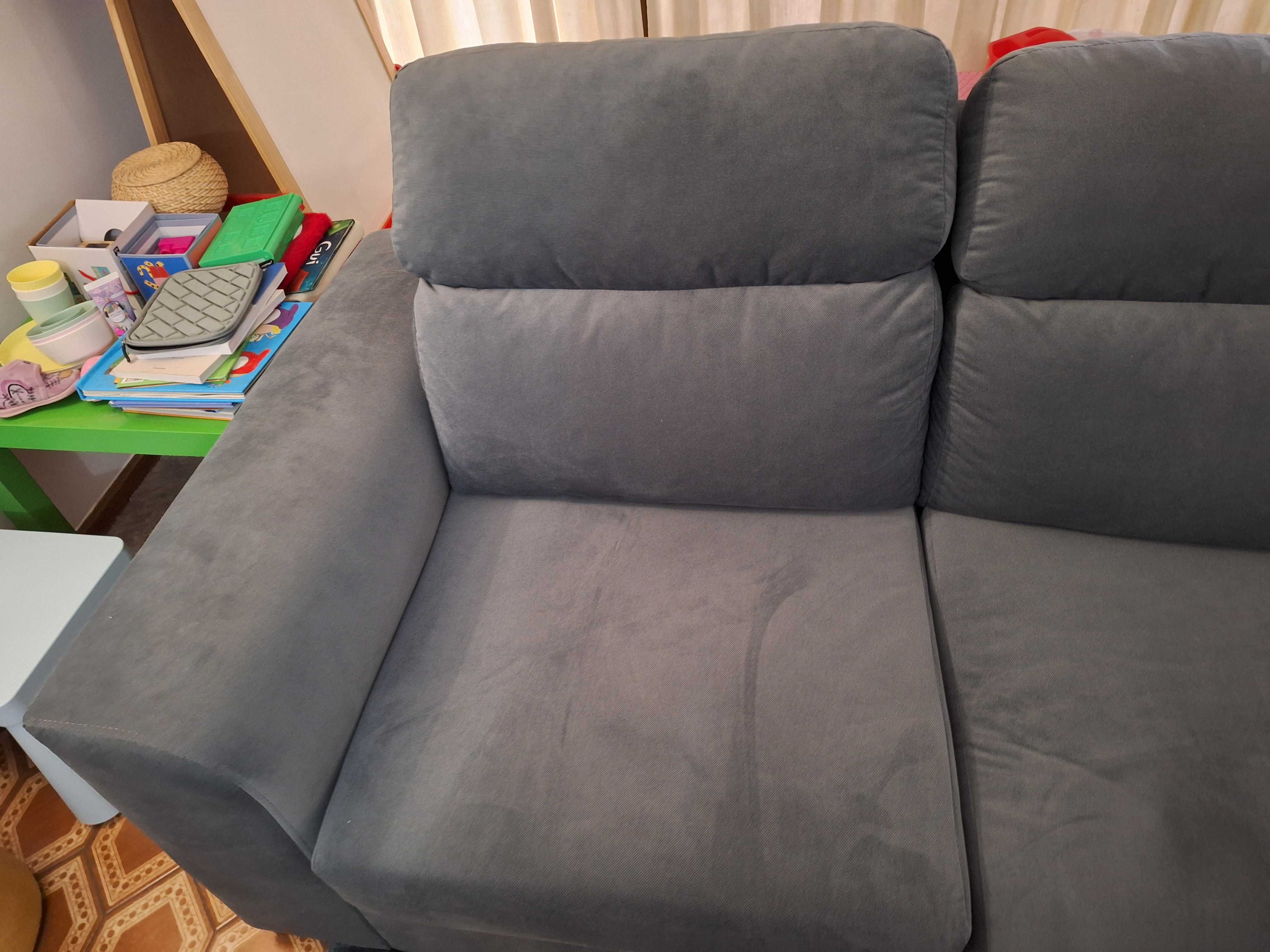 Sofá chaise longue, como novo usei apenas 2 meses