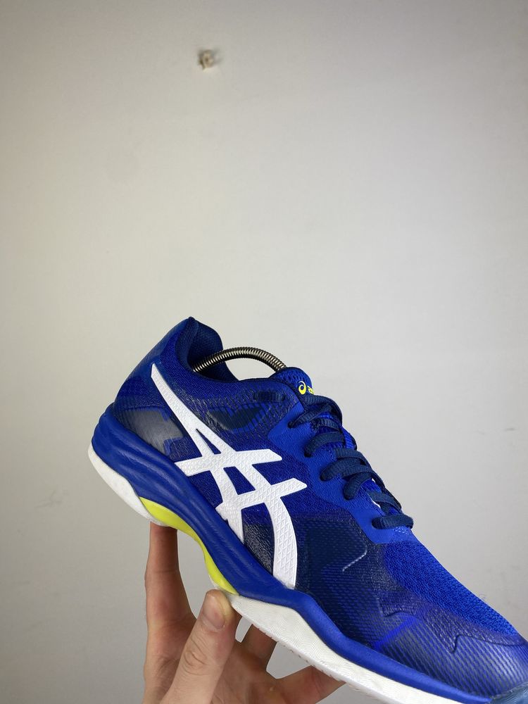 Кроссовки волейбольные Asics Gel Tactic 2