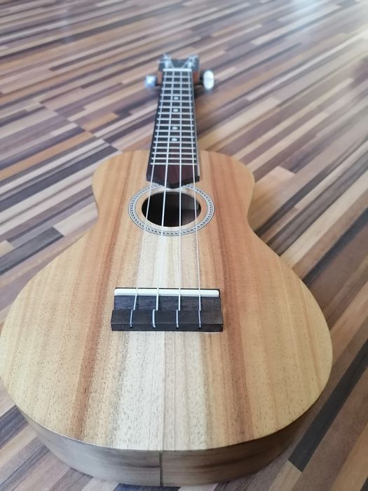 Ukulele portugalskie APC