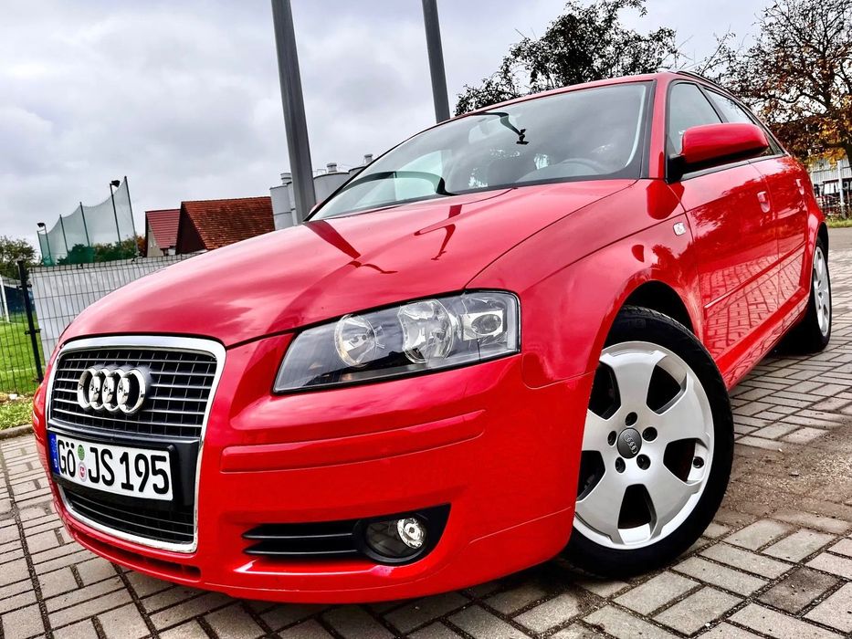 Audi A3 Sportback 1.6MPI-SLine-5D-Alu17-Clima-GFo-RELING-Fis-PDC-isofix-SerwisASO-PIĘKNA