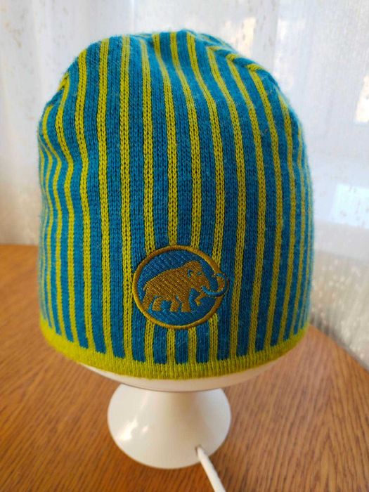 шапка тепла Mammut