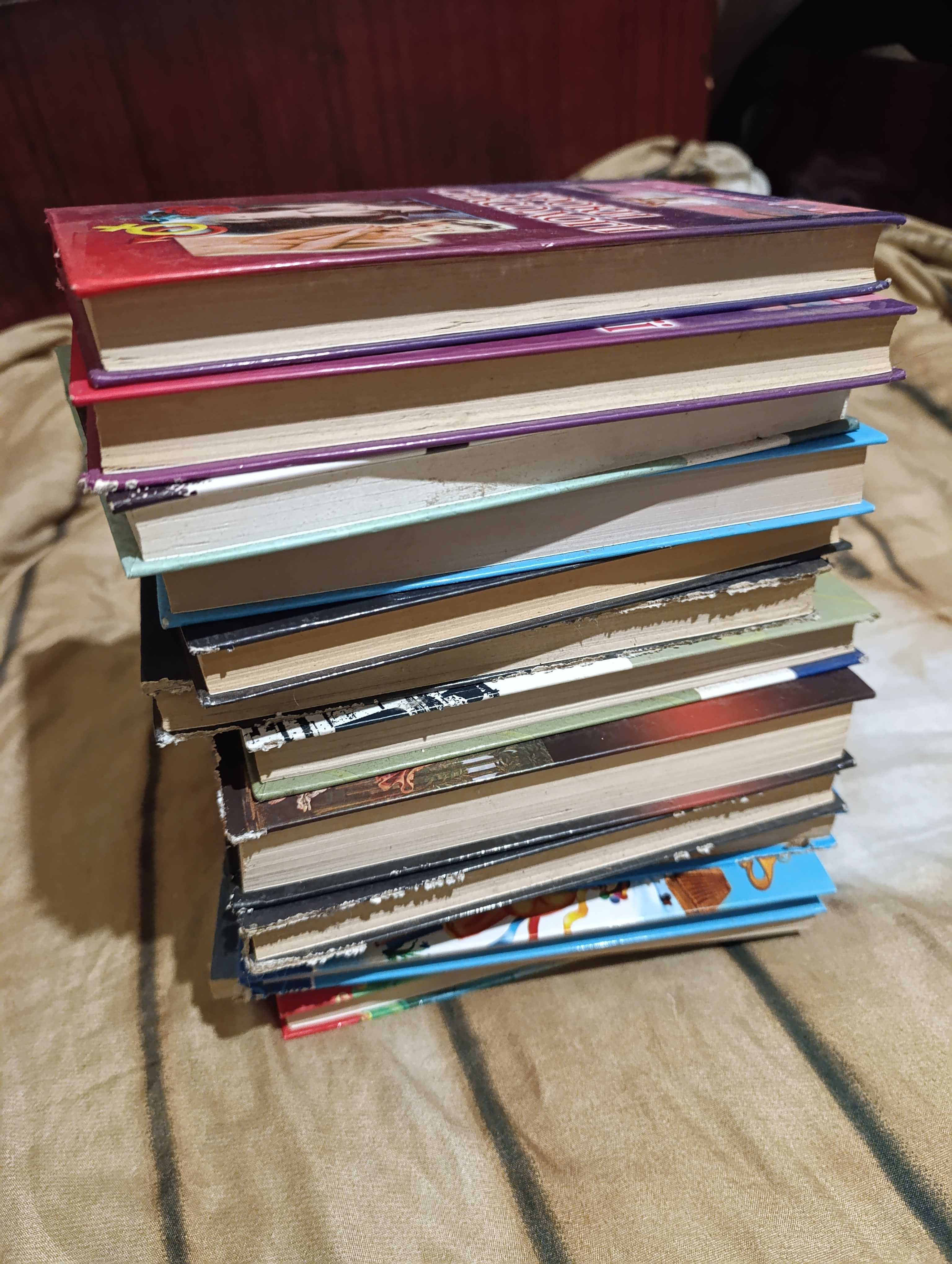 Книги детские, энциклопедии, сказки. На украинском языке, очень дёшево
