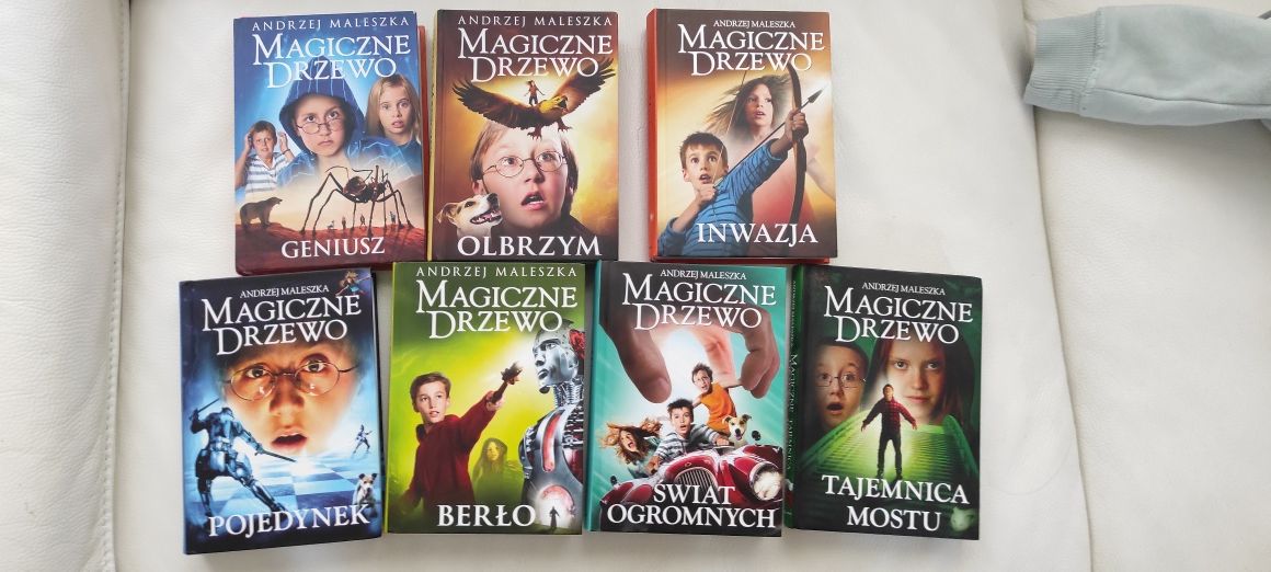 MAGICZNE DRZEWO - zestaw 7 książek, stan bardzo dobry!