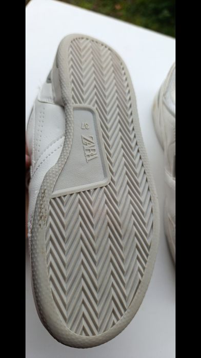 Кросівки Zara 37