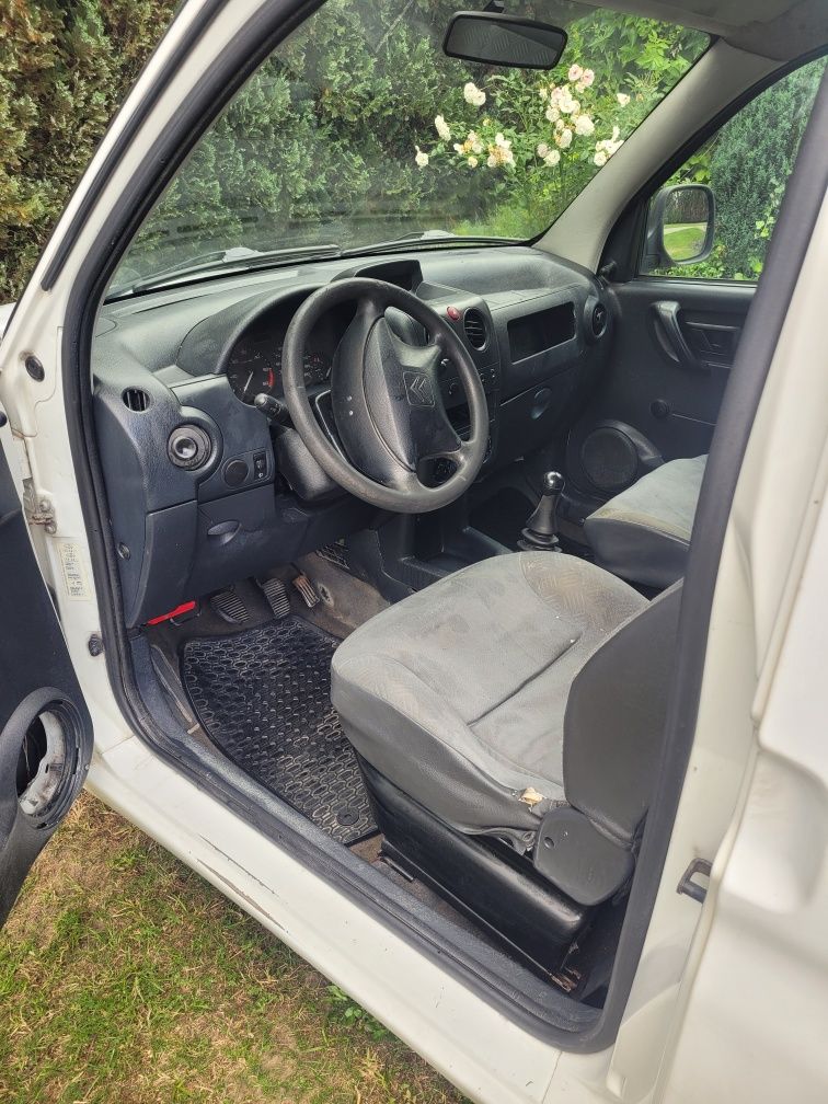 Sprzedam Citroena berlingo 2.0 HDI furgon dostawczy