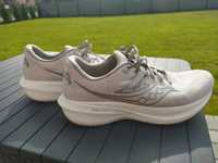 Saucony Triumph rfg buty do biegania 46