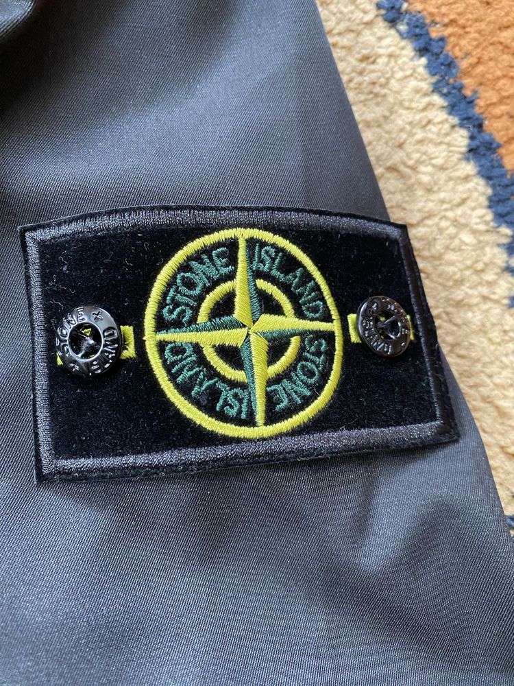 Оригінальна куртка Stone Island в ідеальному стані