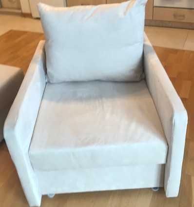 Stylowy fotel Arkadia – komfort i design w jasnym beżu