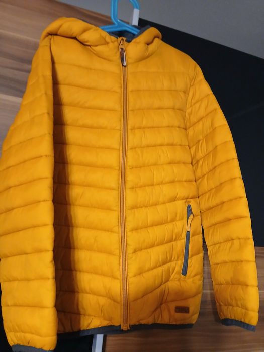 Kurtka przejsciowa reserved rozm 146