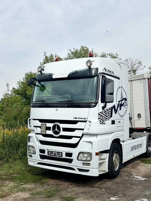 Mercedes MP3  1846