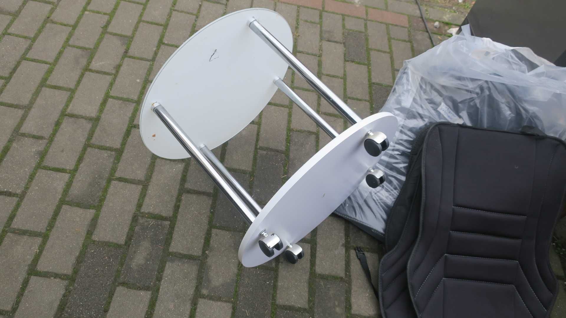 Barek stolik kawowy na kółkach szkło
