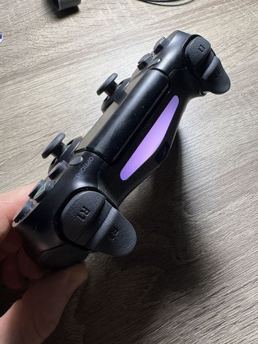 Геймпад Dual Shock 4