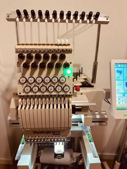 Maquina de bordar RainbowEmb -  1 Cabeça 12 agulhas Embroidery Machine