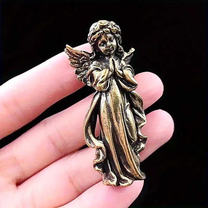 Латунна статуетка ангела . настільний орнамент