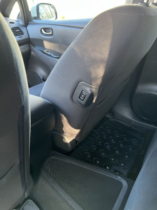 Nissan Leaf 24 / 2013