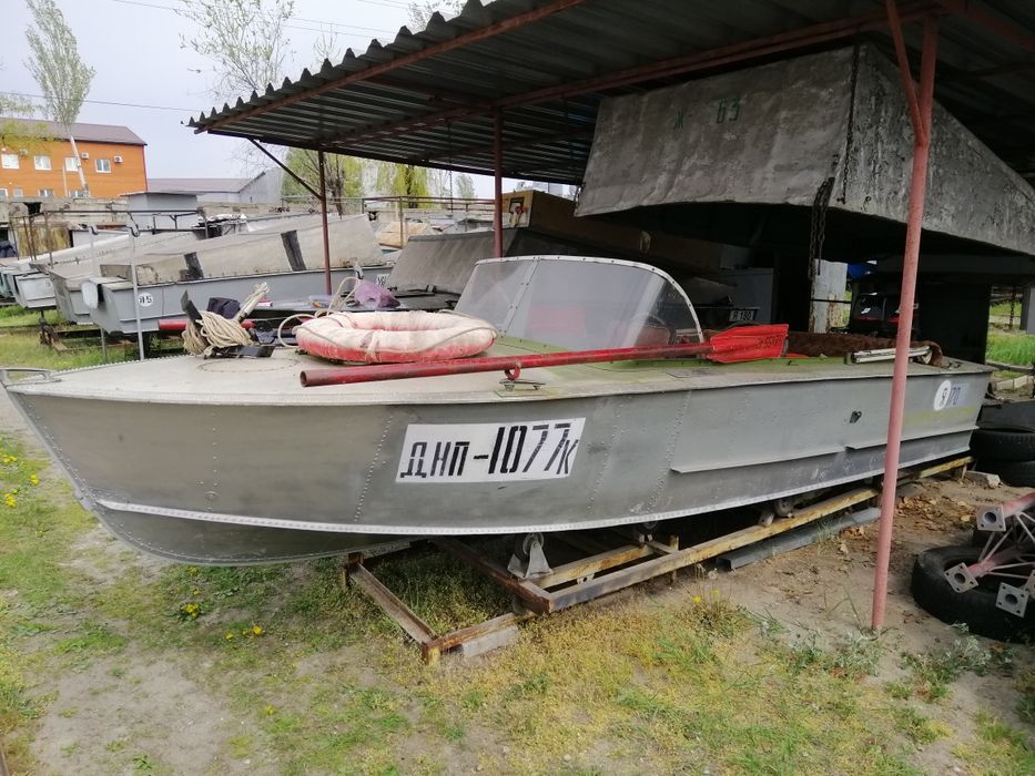 Продам моторну ложку Прогрес 2 з двигуном.