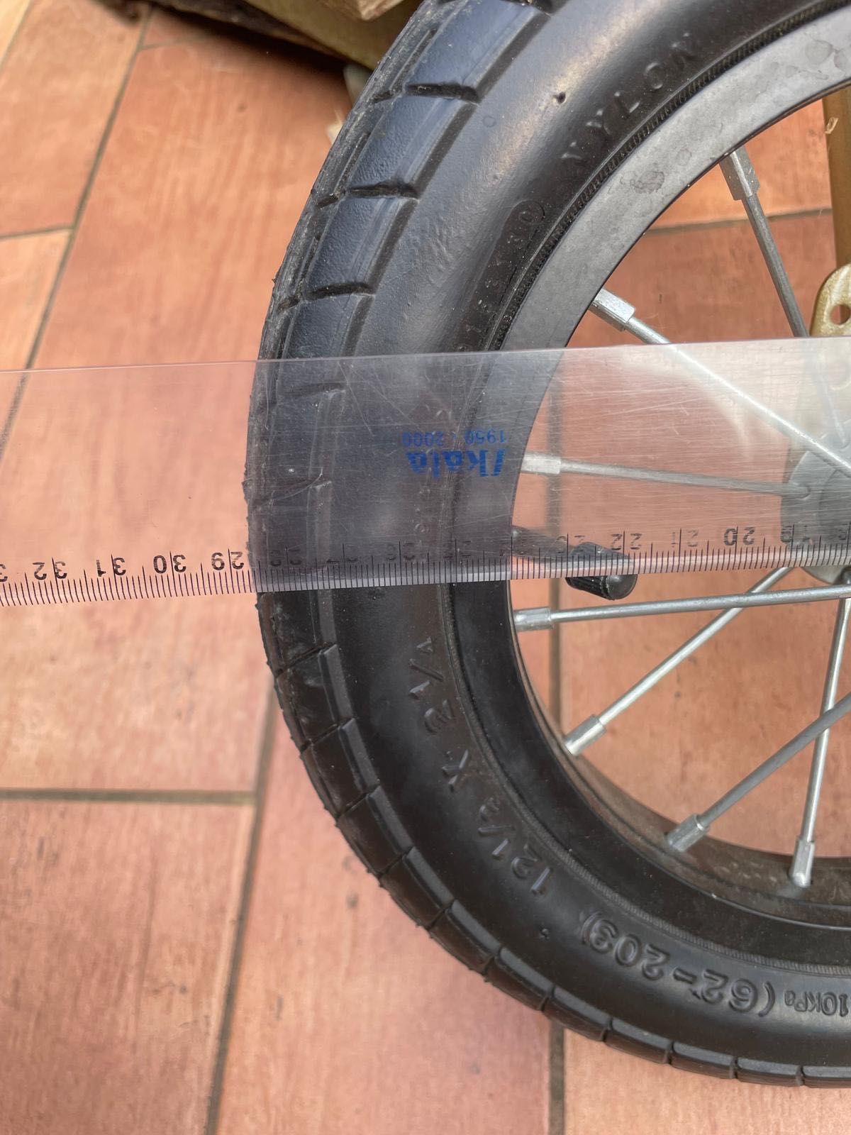 Rowerek biegowy tomabike Platinium 3-4lata 28cm średnica kół złoty