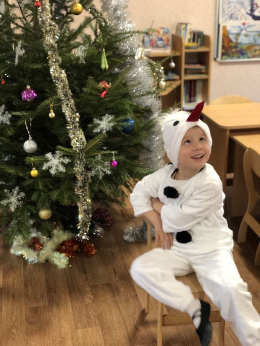 Прокат Костюм їжачок,зайчик,сніговикСВЯТОШИНО