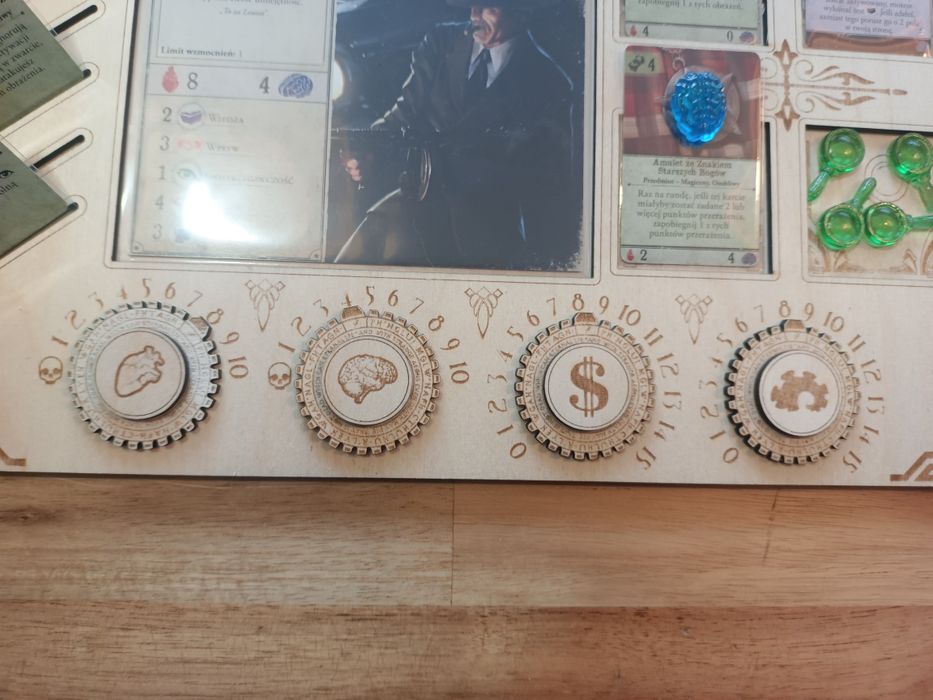 Tacka badacza do gry horror w Arkham 3 edycja