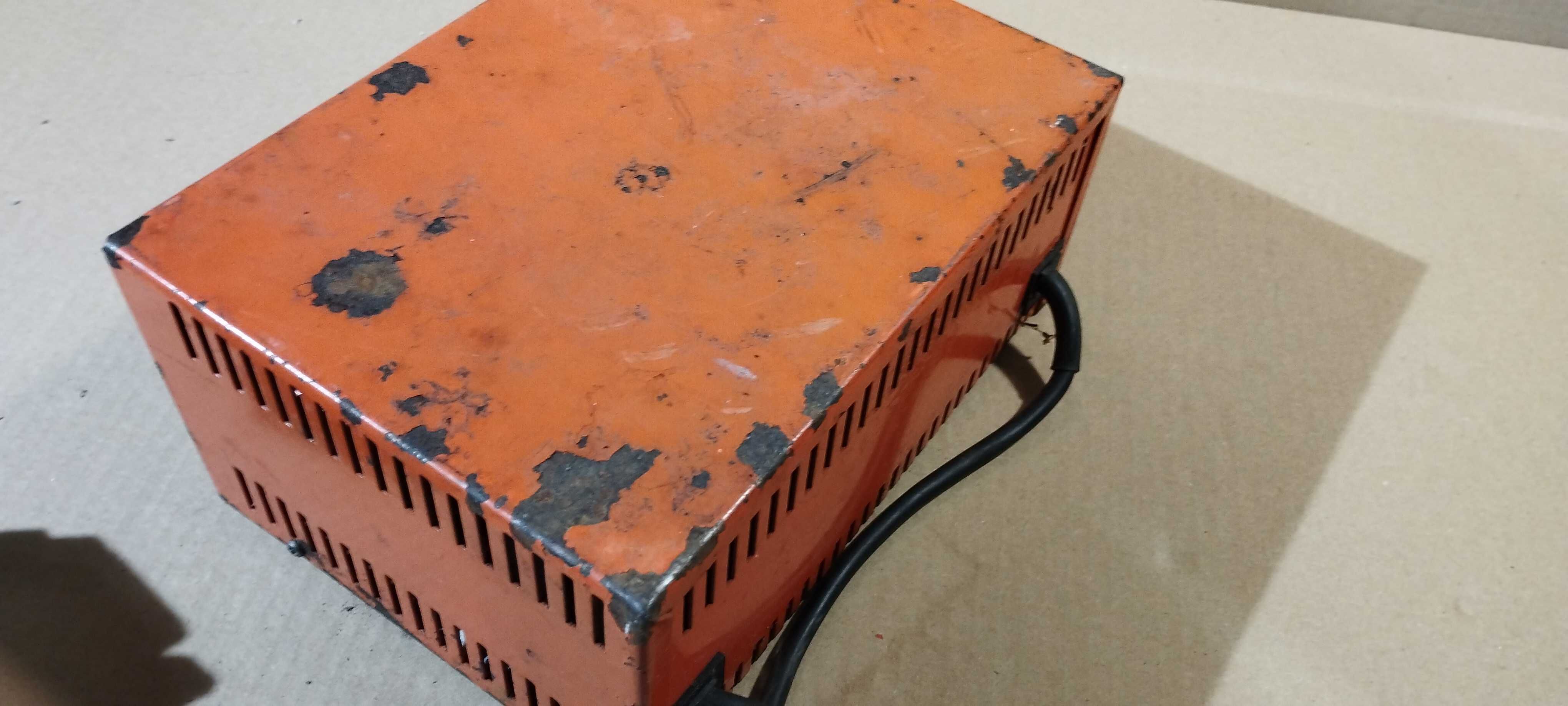Зарядний пристрій автоакумулятора  Absaar 4А  12V