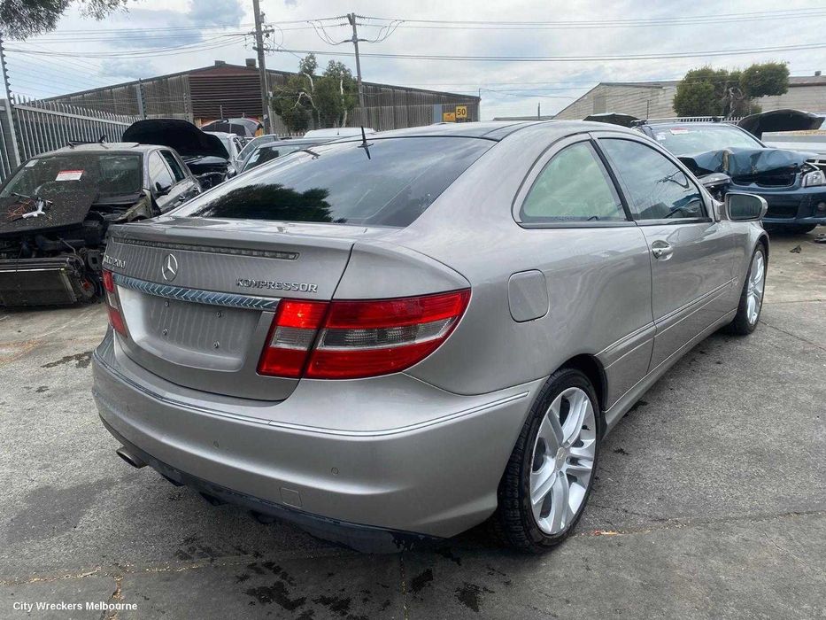 Бампер Mercedes CLC-Class розборка шрот W204 W203