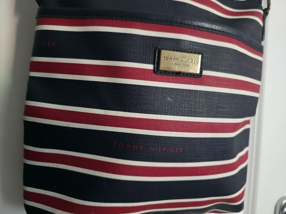 Torebka listonoszka Tommy Hilfiger
