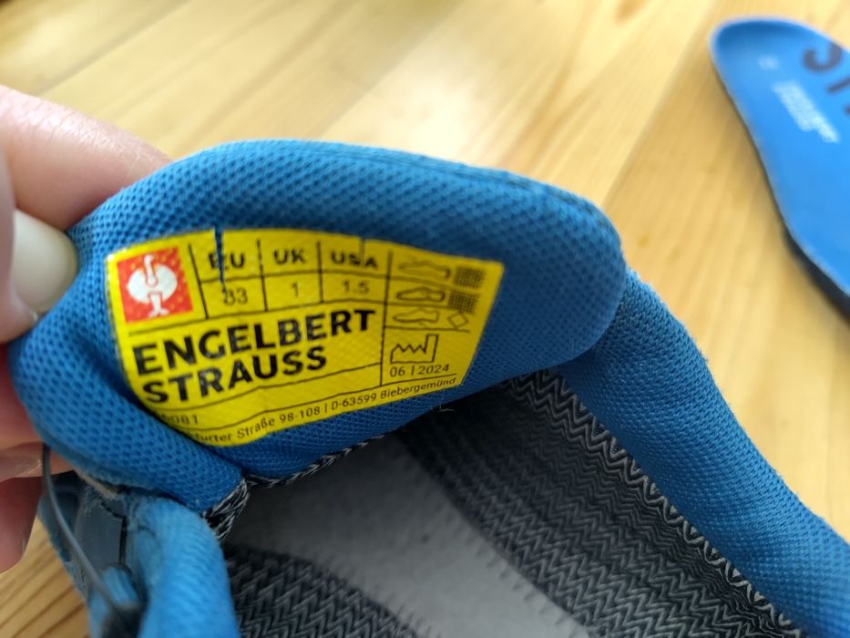 Buty sportowe Strauss rozmiar EU 33