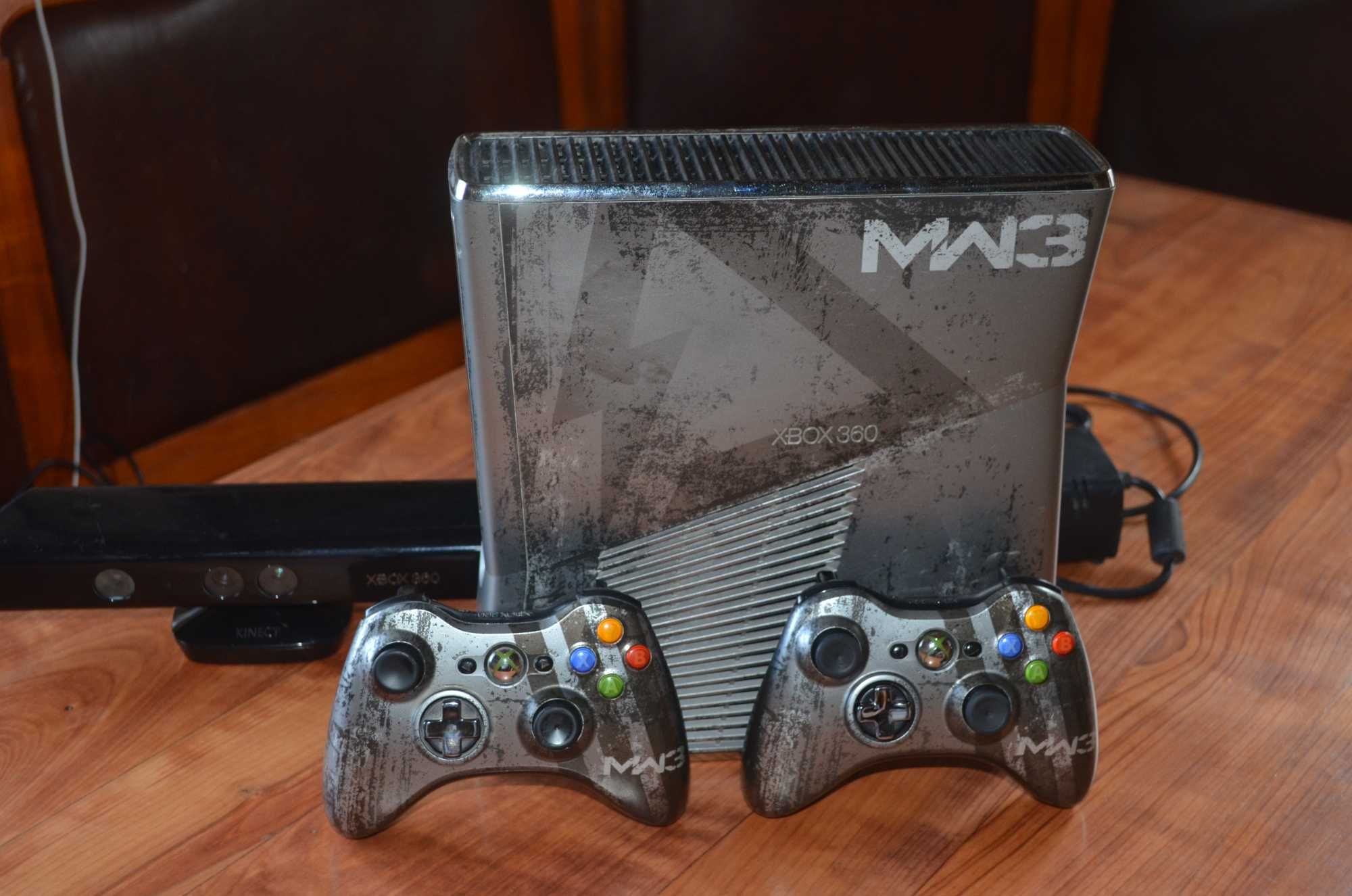 Konsola Xbox 360S Slim edycja limitowana Call Of Duty MW3 1TB