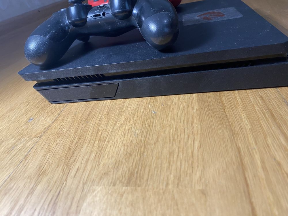 PlayStation 4 slim в ідеалі