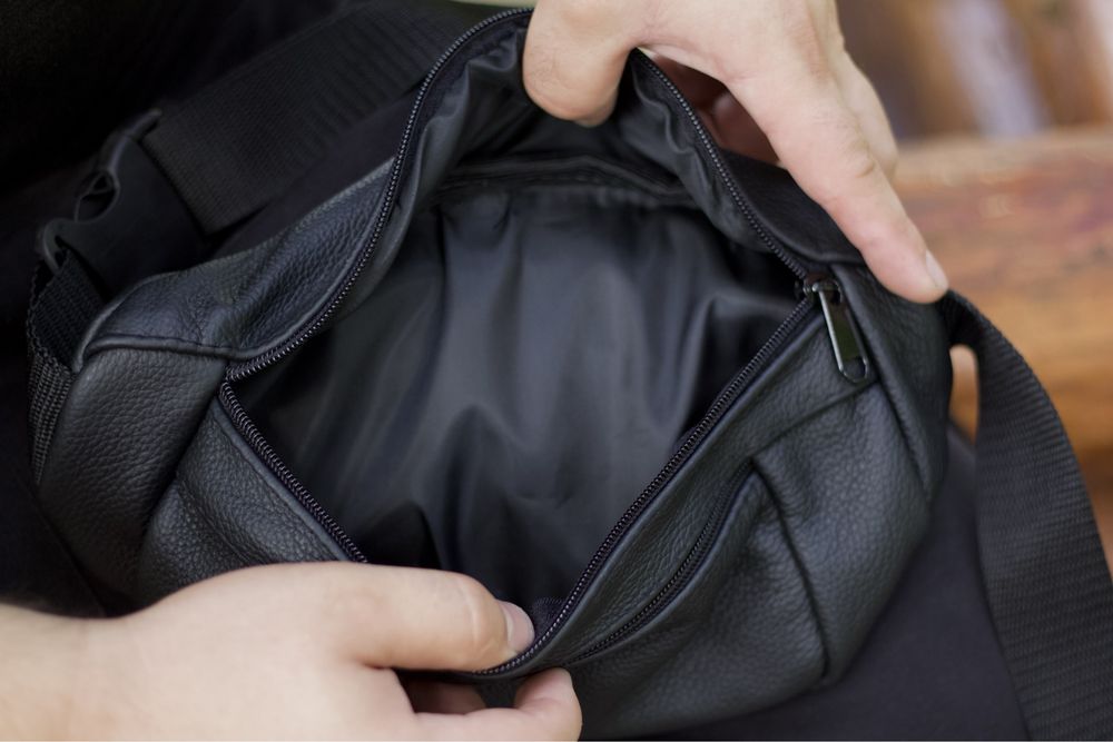 Сумка чоловіча бананка з натуральної шкіри